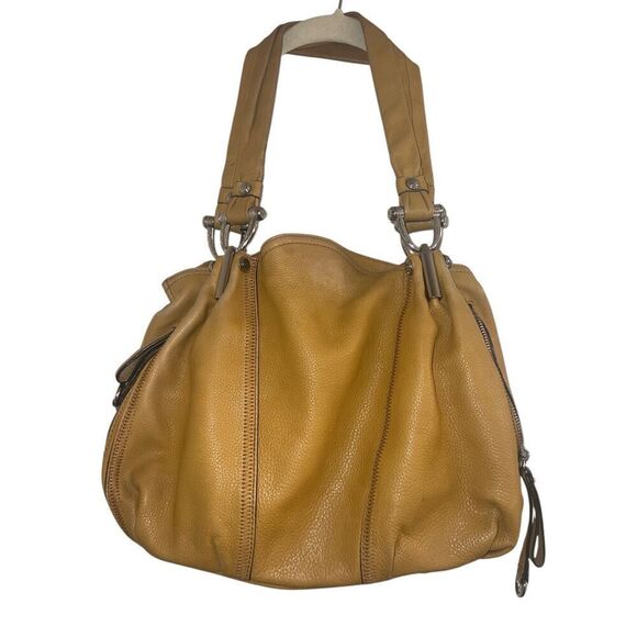 ✨B MAKOWSKY honey "hobo" handbag✨ - Picture 4 of 9